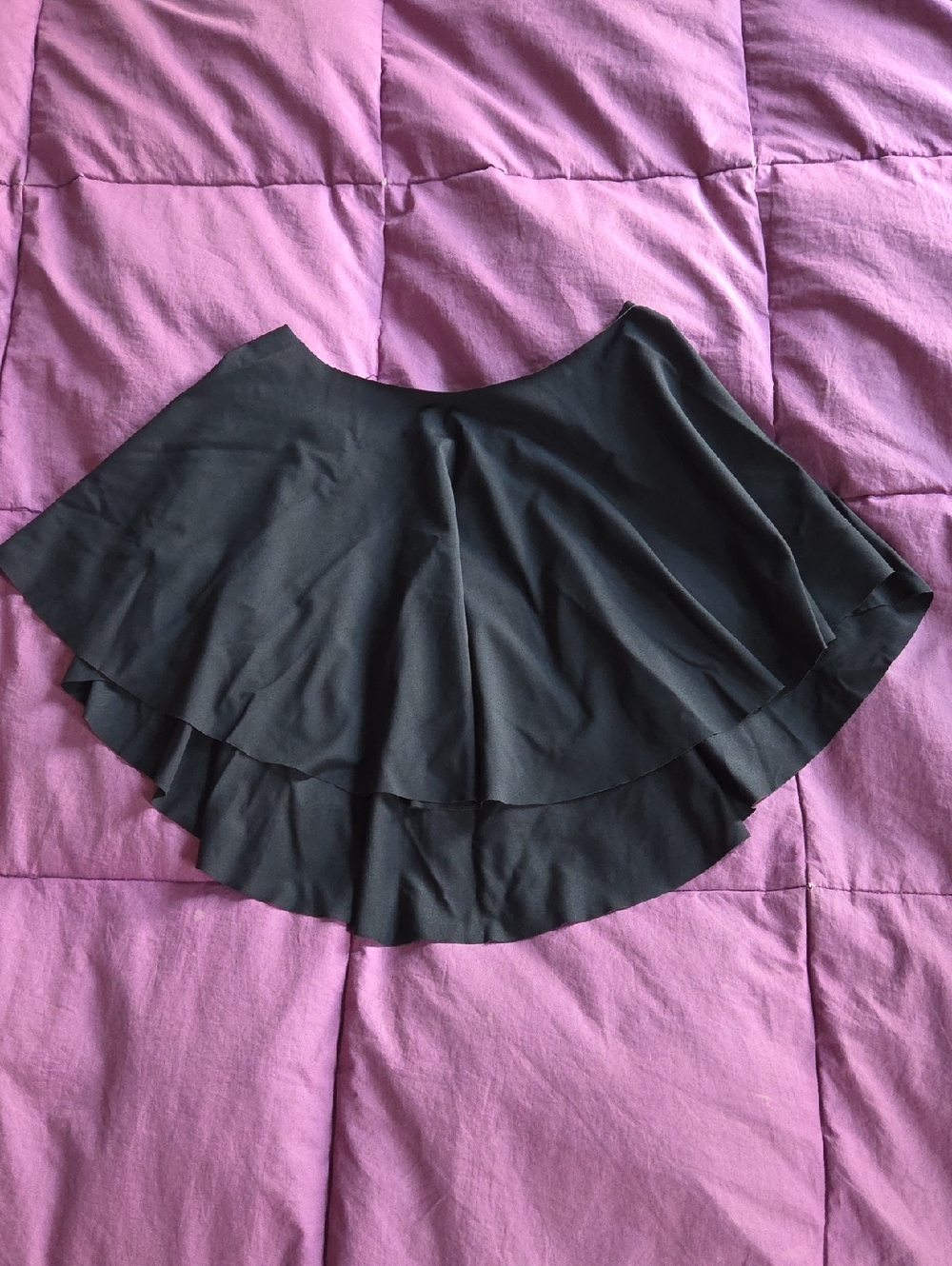 Capezio Black Short Flouncy Ballet Skirt With Unfinished Edges Size M
